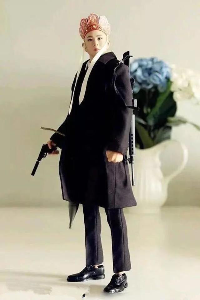 第三款---西装唐僧