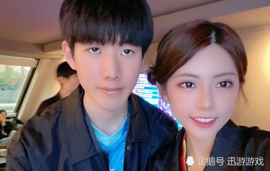 lol:职业选手十级美颜长啥样?uzi肤白貌美,theshy这脸就离谱