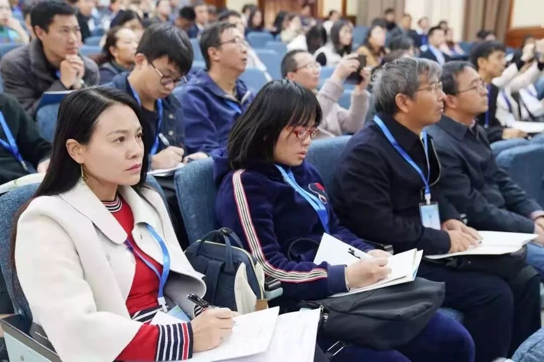 晴暖初冬昆一中物理教师共赴全国中学物理盛会