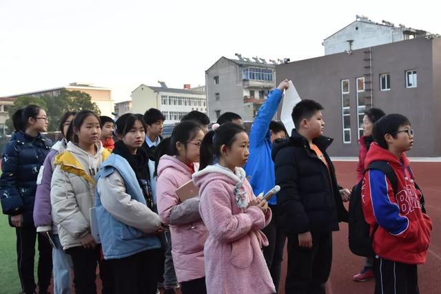 12月12日,武漢大方學校中學部九年級全體學生以及七,八年級部分學生