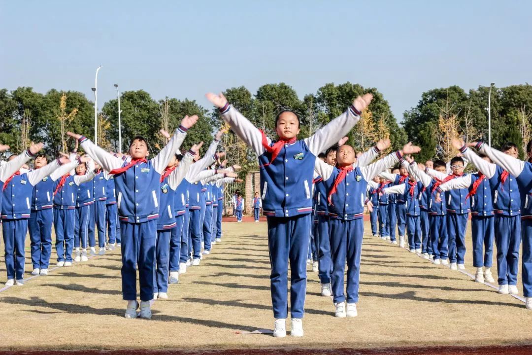 学生风采希望风帆扬帆启航记虹桥一小广播操比赛