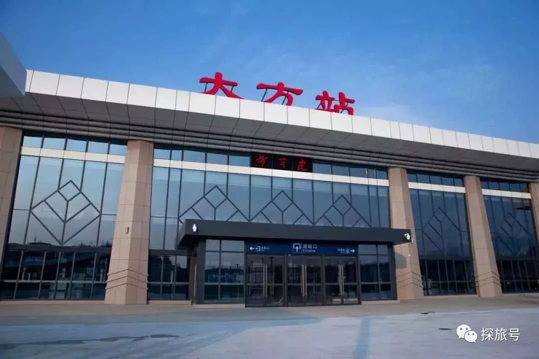 成贵高铁沿线经过:成都东,成都南,双流机场,新津,新津南,彭山北,眉山