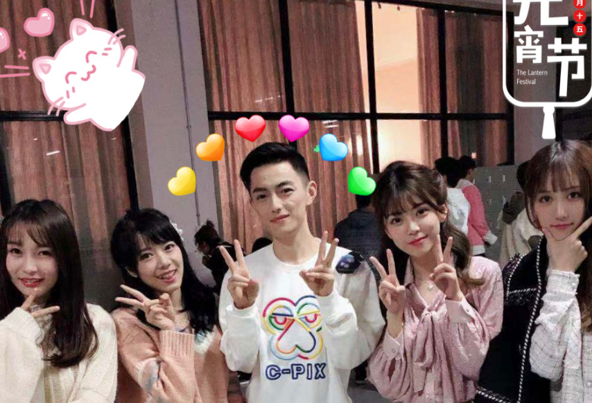 原创电竞"霍建华"走红,看到身高后,网友:你和冯提莫比较搭!