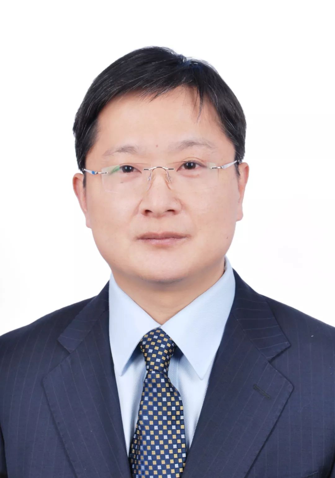 孙海峰急诊科主任,副主任医师,长期从事临床一线工作,抢救过多种重危