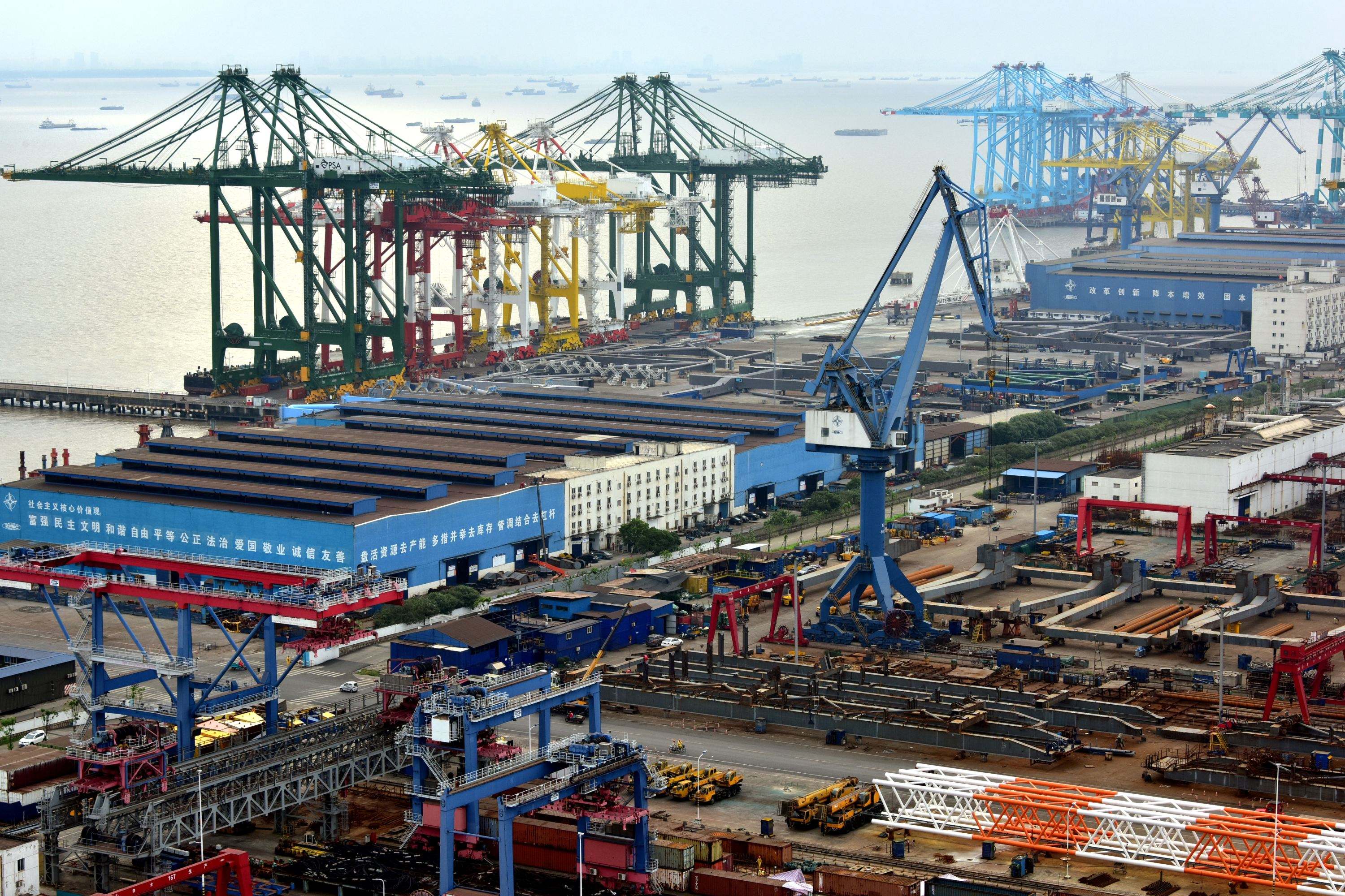 宋清辉: 全球航运市场形势紧张 船舶制造和传播运营领域不容乐观