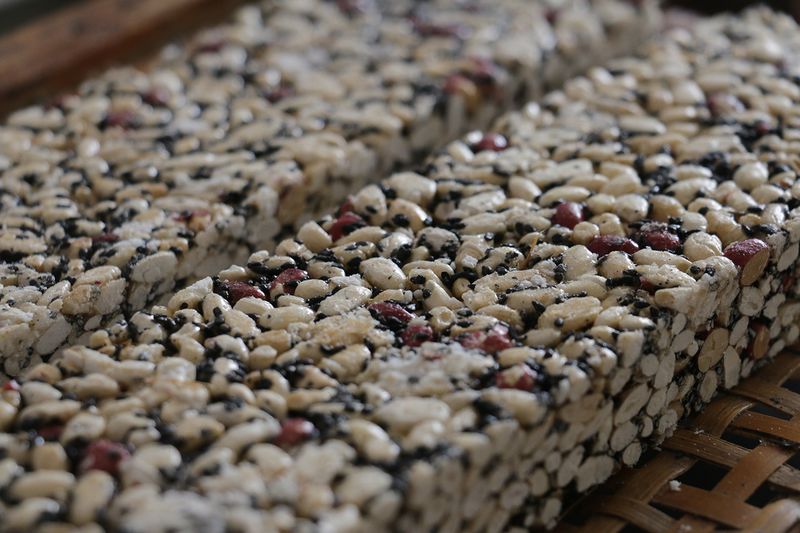 对很多永康人来说,开始切糖就意味着快要过年了.