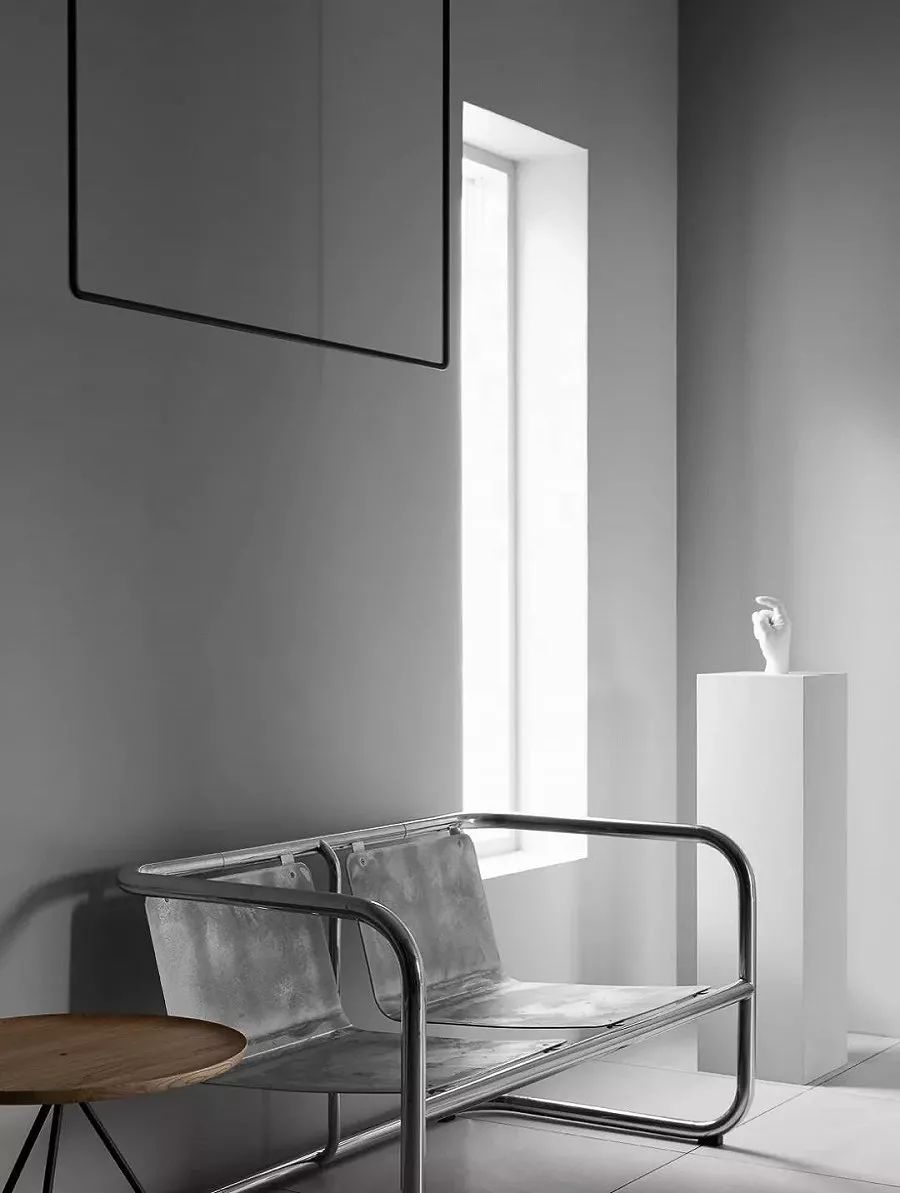 空间稳重和谐低调的高级灰