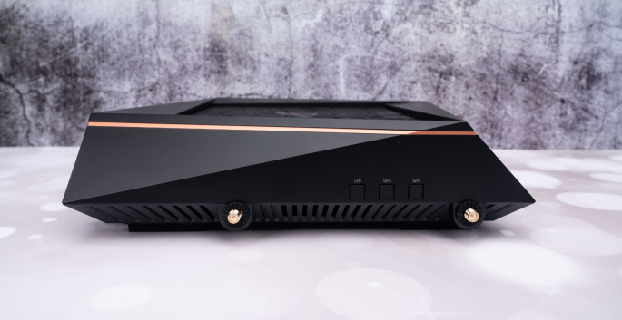 就想买个大眼睛拒绝卡顿畅快农药roggtac5300电竞路由简评