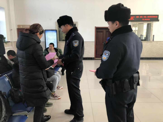 齐齐哈尔铁路公安处银浪站派出所 开展消防安全检查和宣传 为春运保驾