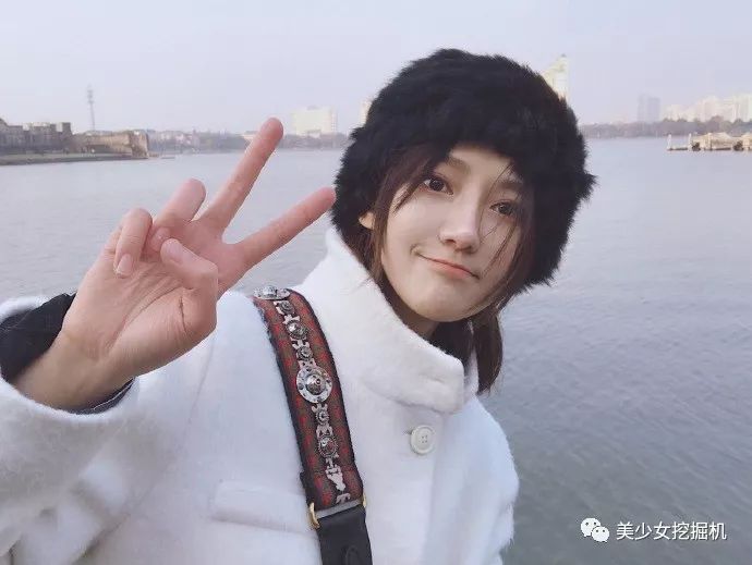 原创前有皇甫圣华,今有欧阳max,新一代t王靠颜值统一饭圈审美!