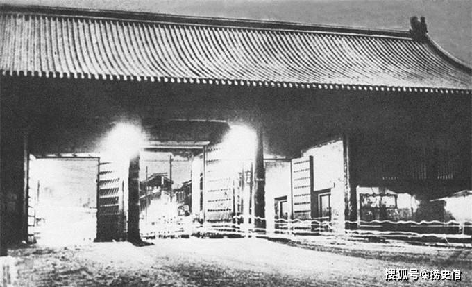 老北京地安门你再见不到了,当年溥仪由此离开皇城-搜狐大视野-搜狐新闻