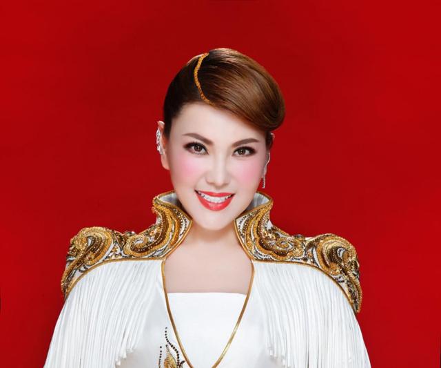 乌兰图雅倾情献唱"十四冬"用激情点燃冰雪世界_内蒙古自治区