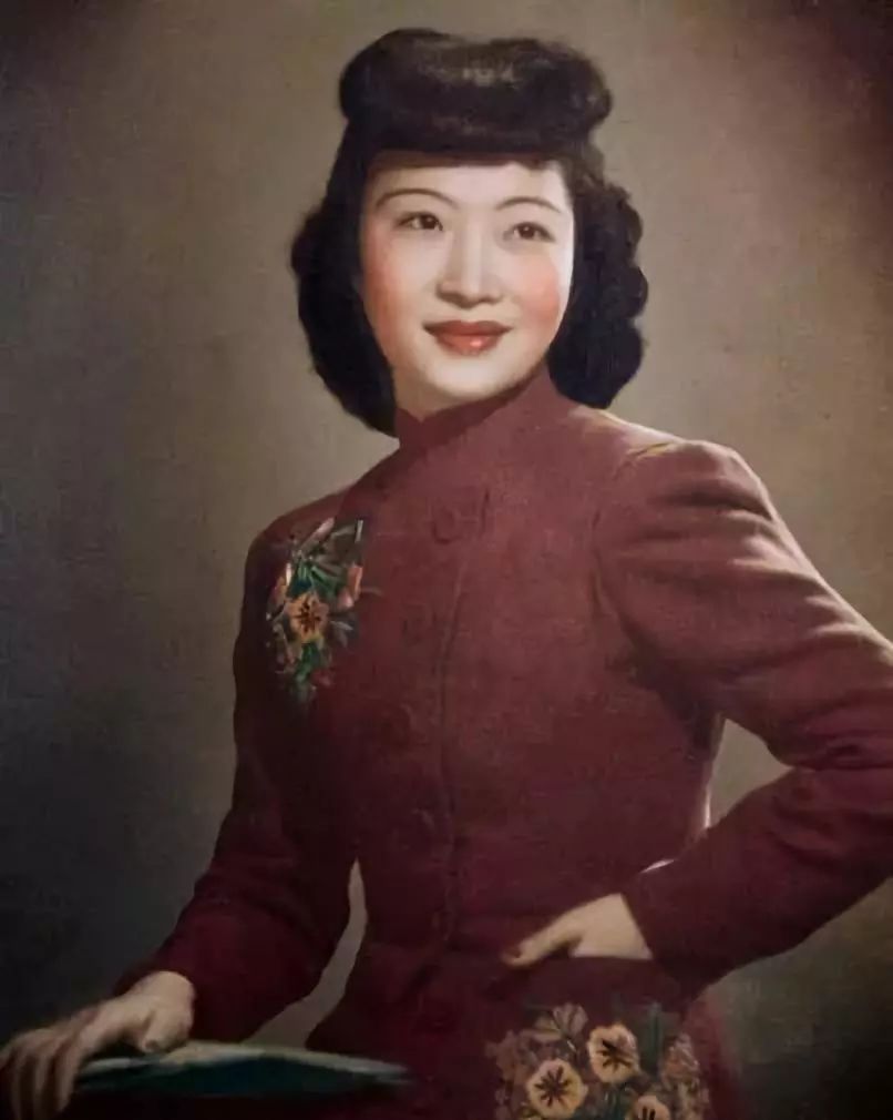 【节目】老上海照相馆竞争激烈,外籍摄影师沈石蒂却为何能脱颖而出?