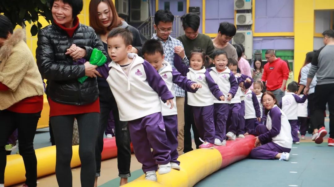 冬日有约见证成长iec迎宾幼儿园家长开放日活动