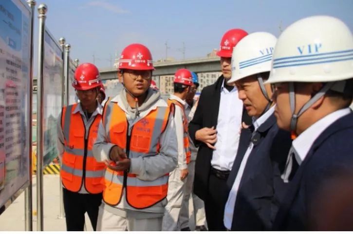 一航局董事长王洪涛到光明区全面消除黑臭水体治理工程调研指导