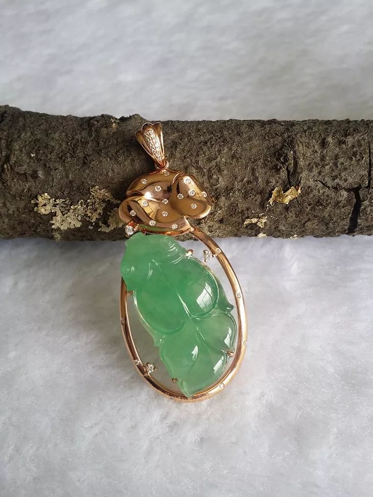 东方神韵丨翡翠金鱼适合什么人佩戴