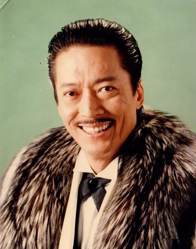 原创72岁"反派专业户"方刚近照,面容苍老难认,一生未婚但儿孙满堂