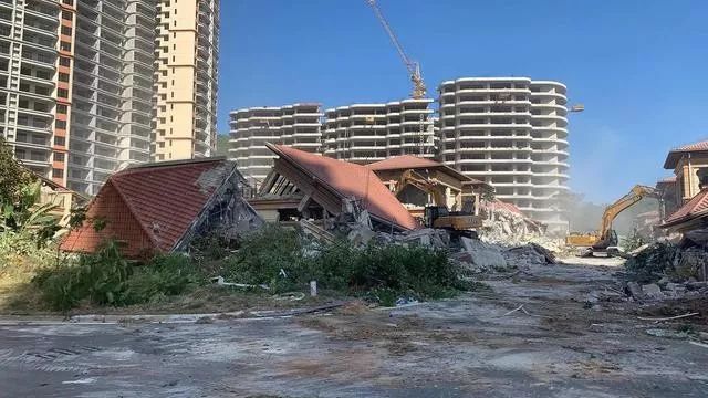 国茂清水湾被拆200栋别墅轰然倒下接下来就是高层了