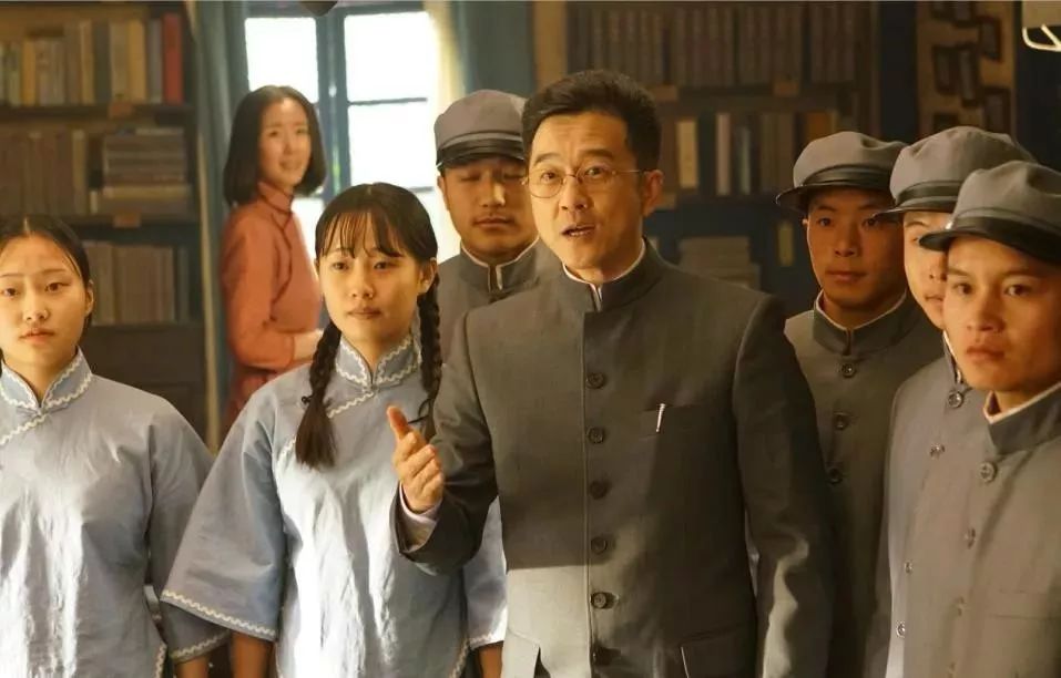 文海拾贝丨为国而歌感国歌生之伟大