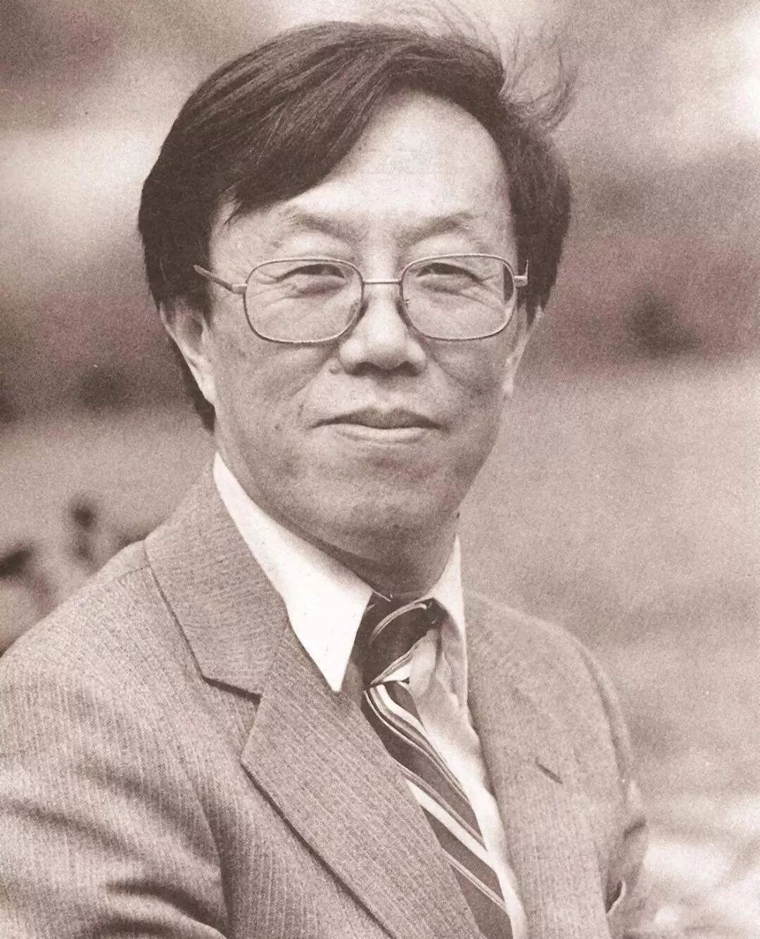 他在央视《一堂好课》爆红,85岁还自称"耄耋腹肌男"!