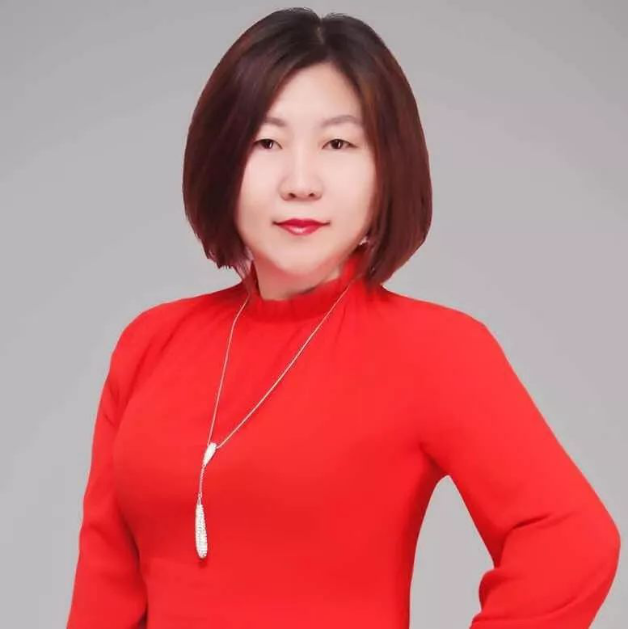 专家通过一个个生动的案例和现场互动,李璇老师结合自己多年的育儿