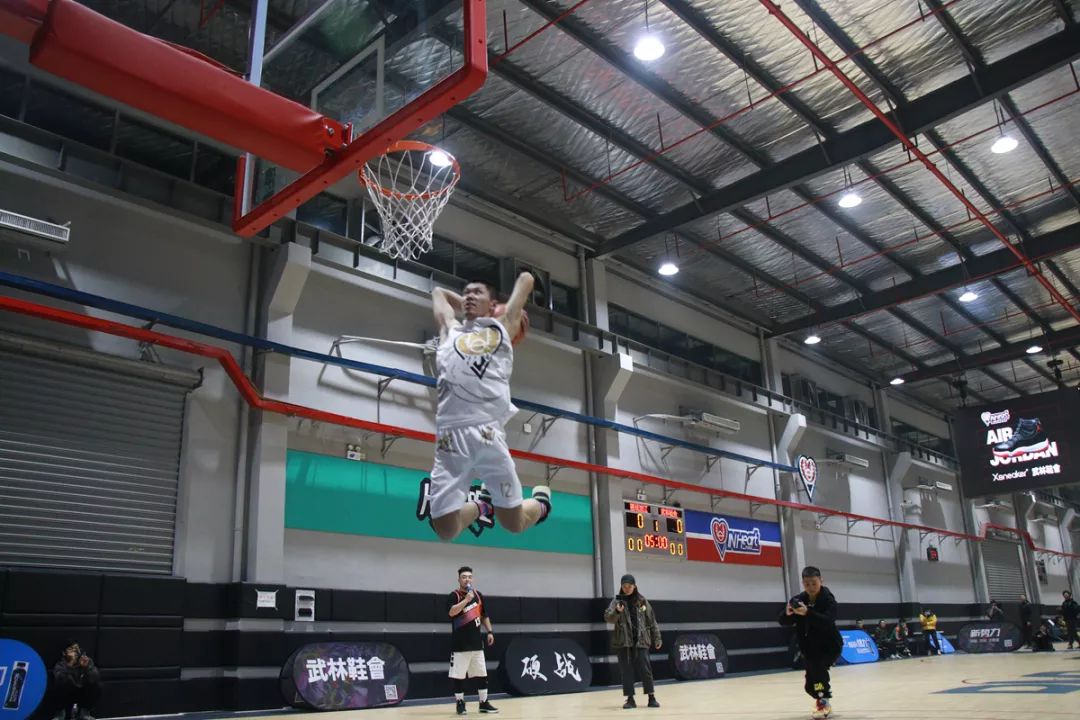 感谢《这就是灌篮》官方mc:麻昊天感谢2019 nba 5v5 mop:何昊天感谢