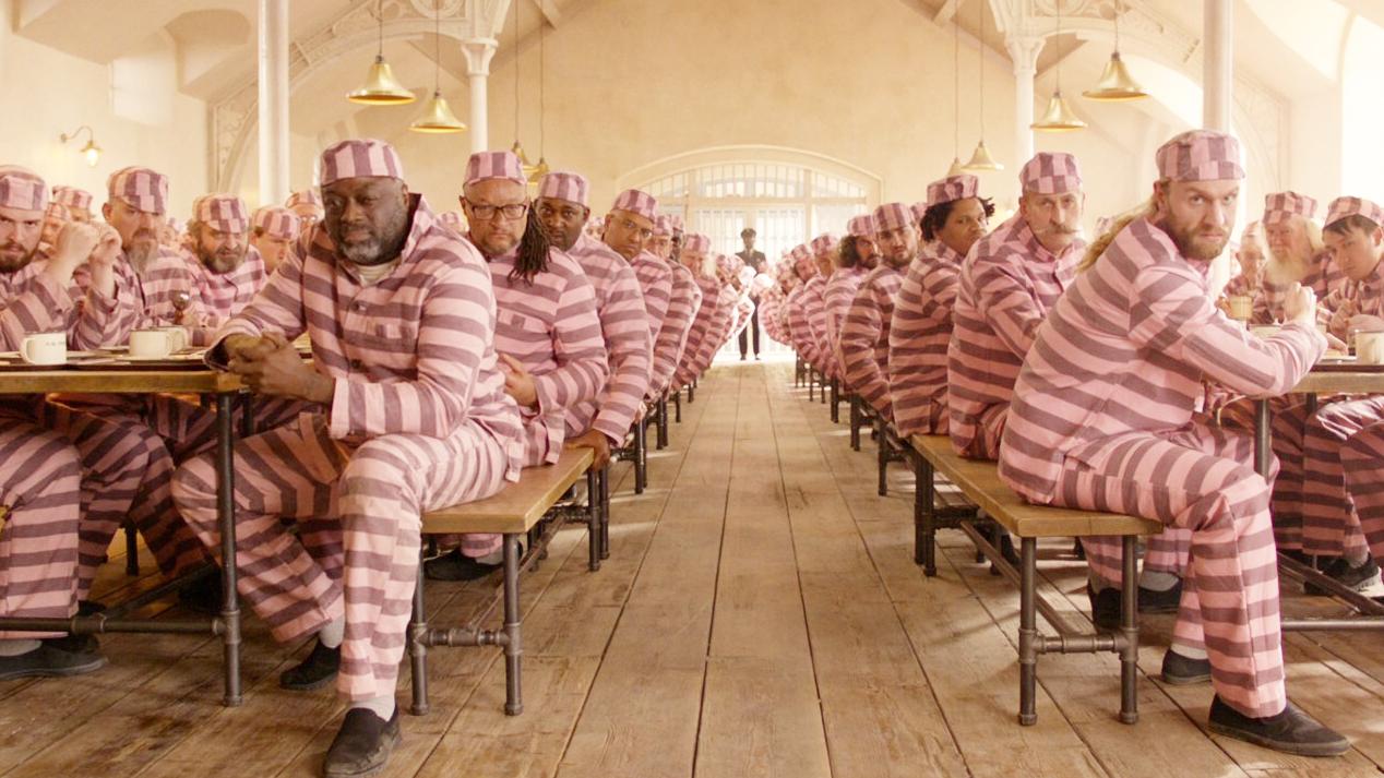 帕丁顿熊粉色囚服图片