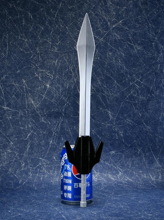 飞天虎用能量剑