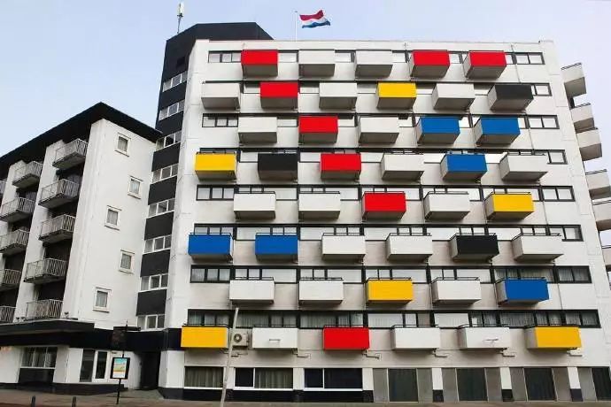 纯粹并不简单 | 蒙德里安不只有红黄蓝_gein