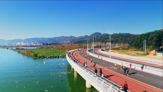 阳宗海环湖路开工建设图片