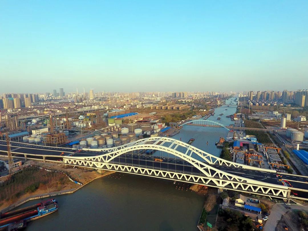 头条再现运河之都辉煌淮安快速路正式通车