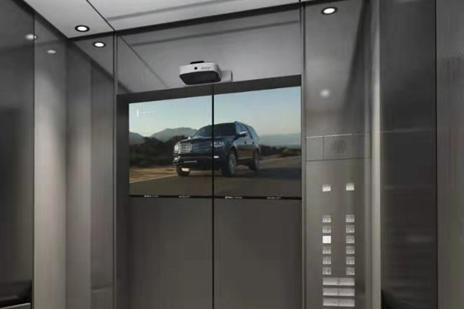 电梯广告投影画面位于电梯正上方,是受众关注楼层