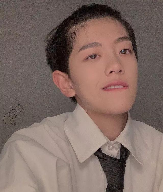 估计未来不久就会在荧幕上看到她…不过单拎出来看也挺能打:妹妹刘梦