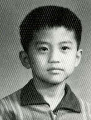 从小时候的李白,撒贝宁似乎能联想到孩子们的模样,也要网友表示混血儿