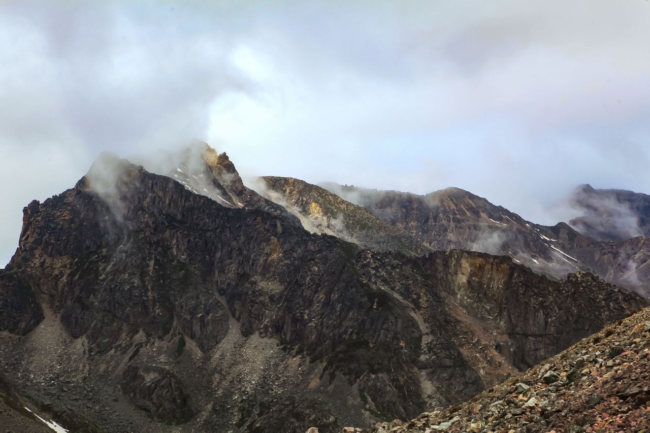 看看这刃脊,是不是寒气逼人?