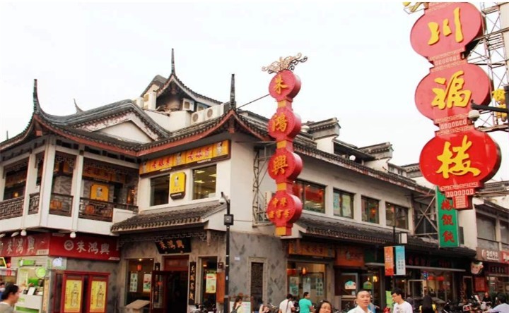 现在大家喜欢旅游不光是为了看到美景,还可以吃到当地的特色美食,苏州