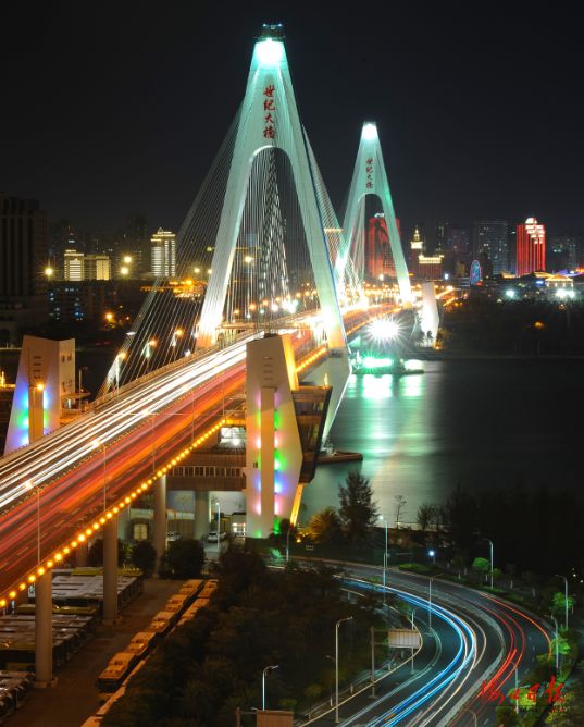 全角度航拍海口世纪大桥改造后新颜值,真的好美!