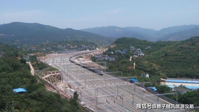 原創蘭渝鐵路連接寶成鐵路和廣巴鐵路的重要支撐點廣元西站