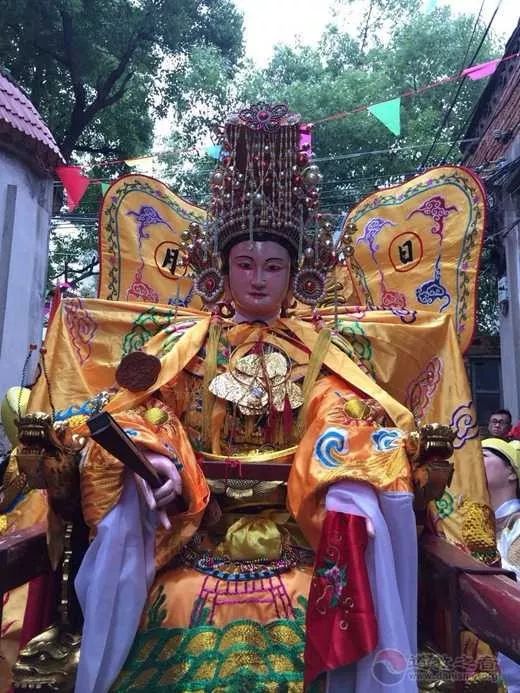 妈祖节,相传农历三月二十三和九月初九,分别是妈祖的诞生日和忌日