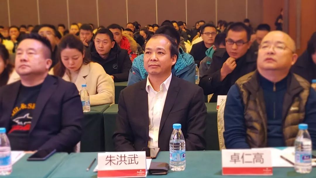 董事长朱洪武张家界茅岩河旅游开发股份有限公司总经理助理周富辉推介