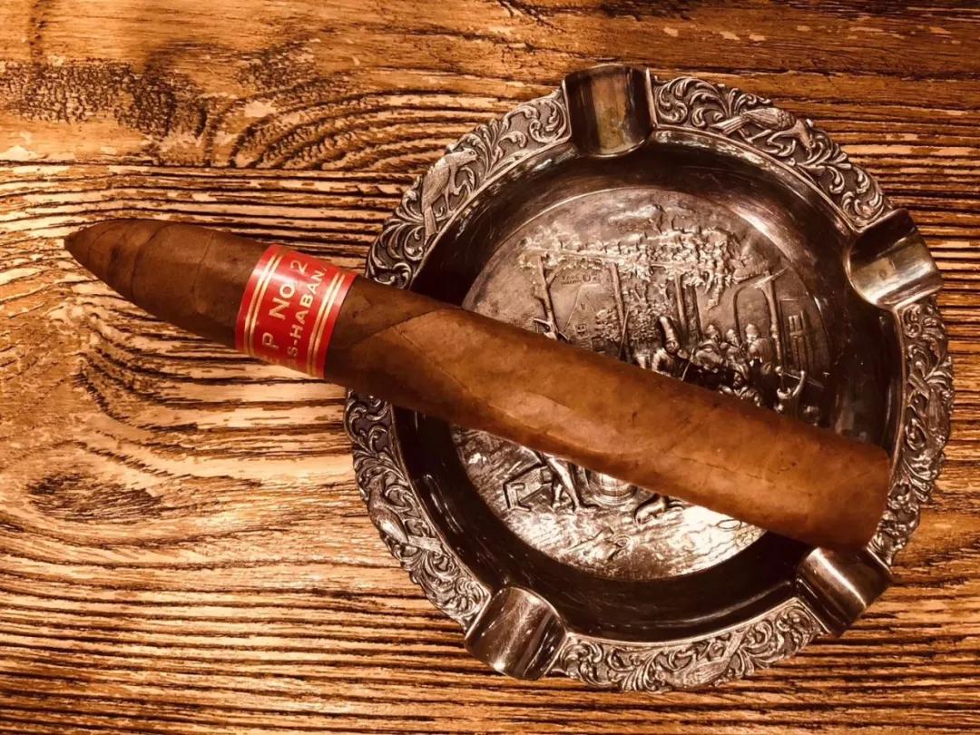 要粗更要长大尺寸雪茄才是我的风格