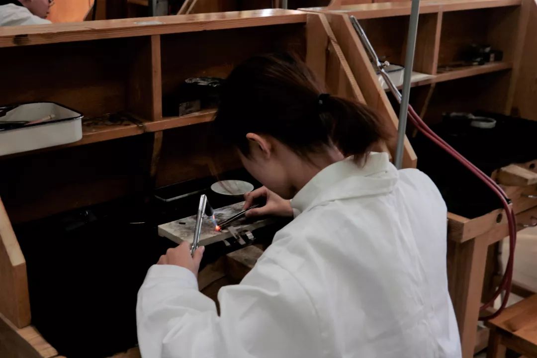 第四十六届世界技能大赛天津选拔赛珠宝加工竞赛开始啦!