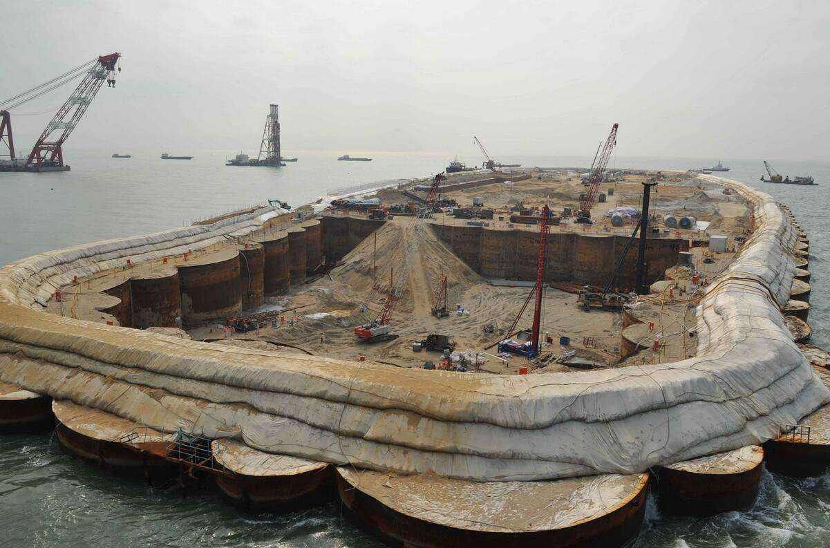 原创万安滩越南率先妥协,需要三大逆天装备: 美智库着急也没用