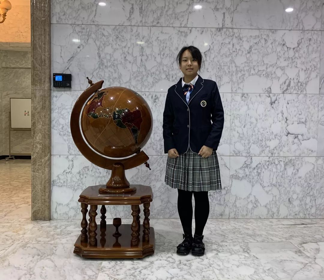 人:沈阔01/学海无涯何作舟赵晨曦护旗手 :石谭济 聂 磊 李子洁杨紫涵