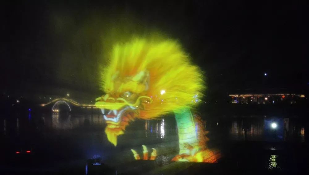 天台始丰湖水幕电影音乐喷泉将伴你度过美好良宵