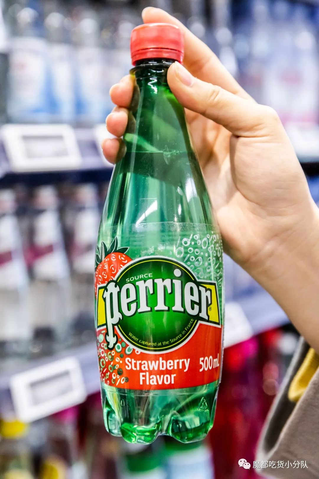 玻璃瓶的限定依云水,各种不同口味的巴黎水,颜值超高的波多气泡水