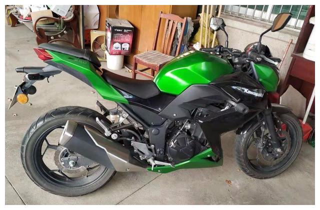 广东小伙花38万元买到川崎z250坦言花了近半年的工资