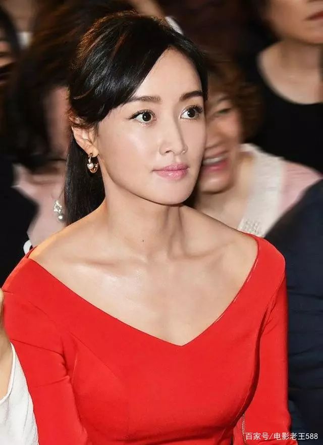 中国内地影视女演员原央视经理频道主持人当红艺人赵子琪