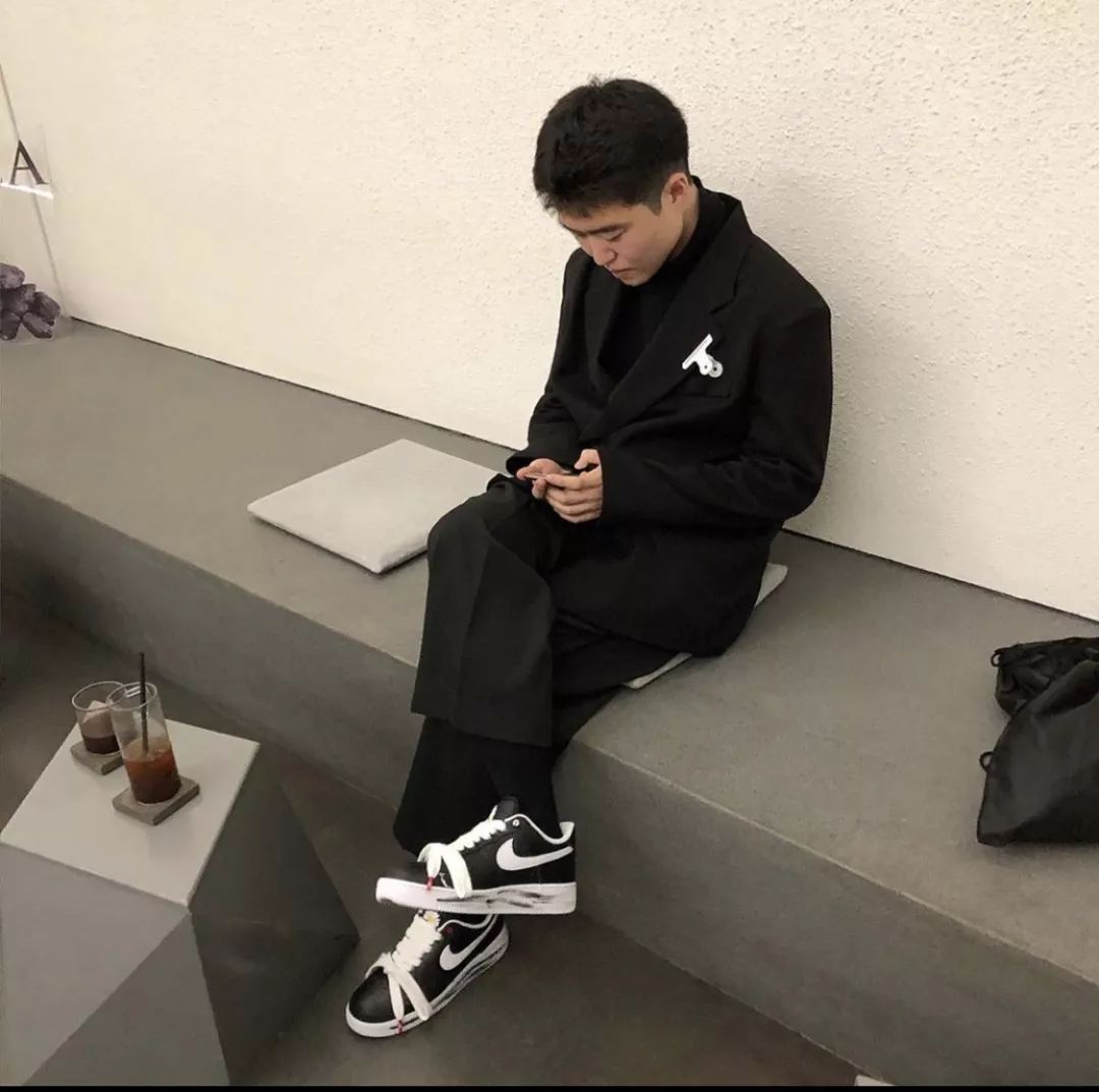 权志龙af1 2.0实物泄露?pmo x nike还将继续推出新系列吗_合作