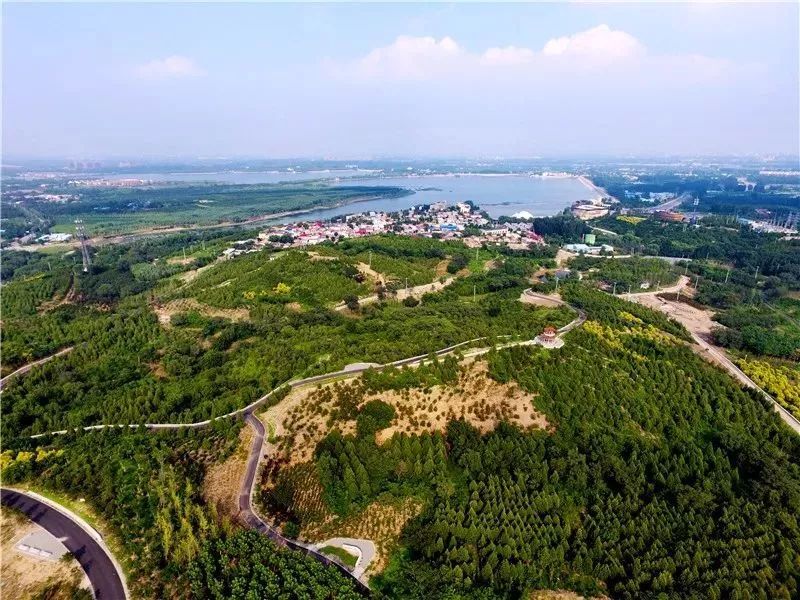 陵川城南生态公园开工图片